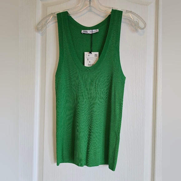 Zara Tops - 💚NWT Zara Green Ribbed Basic Tank Top, Size S